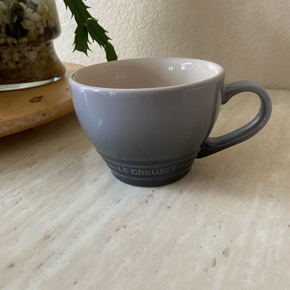 Le Creuset Flint Giant Cappuccino NEW - Picture 4 of 4